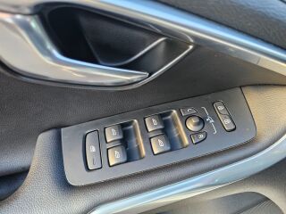 Volvo V40 Inscription 2.0 88кВ