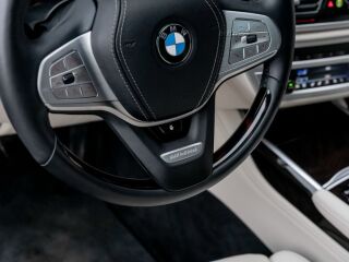BMW 745 e Individual Plug-In Hybrid 3.0 290kW