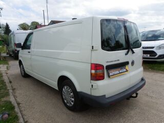 Volkswagen Transporter LONG 2.5 TDI 96kW