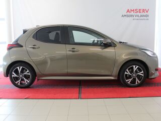 Toyota Yaris Active Plus Hybrid 1.5 68кВ