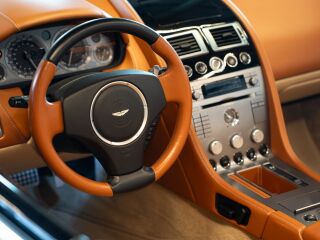 Aston Martin DB9 5.9 336kW