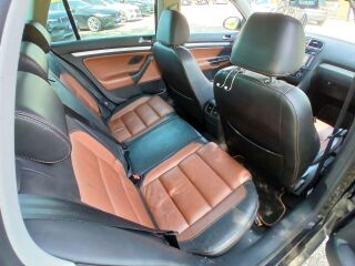 Volkswagen Golf Exclusive 2.0 103kW