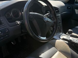 Volvo S60 2.4 136kW