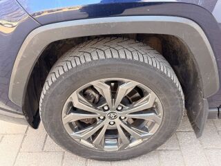 Toyota RAV4 Luxury Plus 131кВ