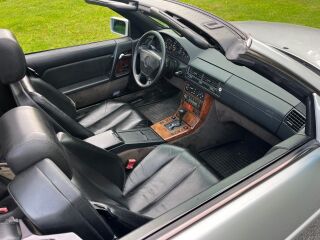 Mercedes-Benz SL 500 V8 5.0 V8 240кВ