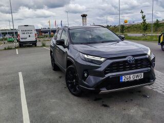 Toyota RAV4 2.5 131кВ