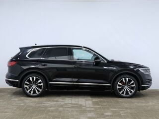 Volkswagen Touareg 4Motion 3.0 210кВ