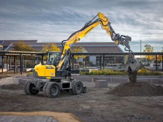 Liebherr A909 / A911 3.8 Kubota V3800 80kW