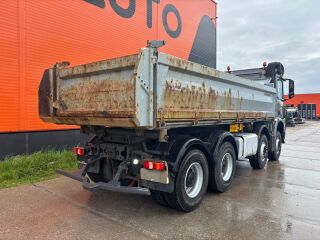 Mercedes-Benz Arocs 3235 8x4 260kW