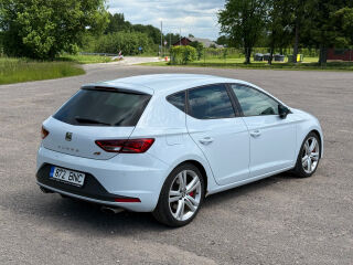 SEAT Leon Cupra 265 2.0 195kW