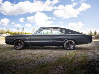 Dodge Charger 8.0 V8 450kW