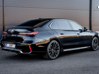 BMW 740 d xDrive M-Sportpakett 3.0 R6 210кВ