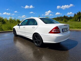 Mercedes-Benz C 200 Kompressor 1.8 120kW