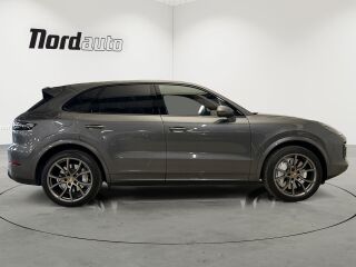 Porsche Cayenne Turbo 4.0 404kW