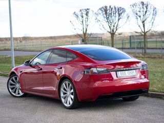 Tesla Model S 75D 384KW 158kW