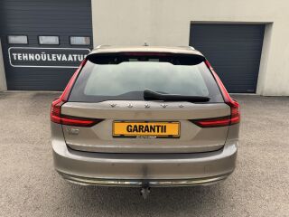 Volvo V90 Inscription Luxury Facelift MY22 2.0 B4 KERS MILD Kerghübriid 145kW
