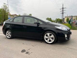 Toyota Prius 1.8 R4 73кВ