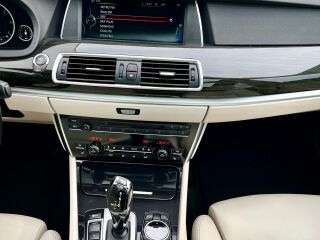 BMW 530 GT xDrive 30d Luxury Line 3.0 R6 190kW
