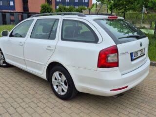 Skoda Octavia 4X4 Ambiente ATM 2.0 TDI 103кВ