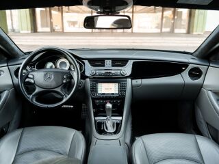 Mercedes-Benz CLS 55 AMG 5.4 V8 M113k 350кВ