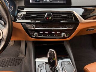 BMW 530 3.0 195kW