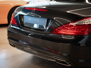 Mercedes-Benz SL 500 4.7 V8 320kW