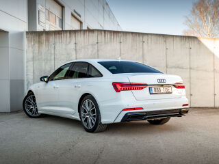 Audi A6 S line 55TFSIe quattro 2.0 270kW