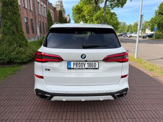 BMW X5 M50 3.0 294kW