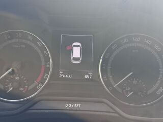 Skoda Octavia Scout 2.0 135кВ