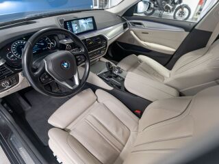 BMW 530 D Luxury Line 3.0 195kW
