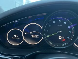 Porsche Panamera 4 e-hybrid 2.9 343кВ