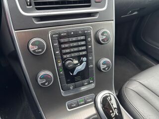 Volvo V60 SUMMUM AWD TWIN ENGINE Plug-In Hybrid 2.4 D6 158kW