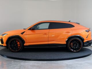 Lamborghini Urus PEARL CAPSULE 478kW