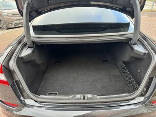 Maserati Quattroporte GTS 3.8 V8 390кВ
