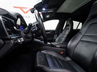 Porsche Panamera 4S E-HYBRID 324кВ
