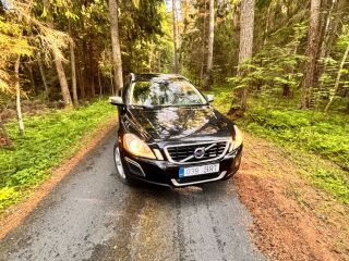 Volvo XC60 D4 R-Desing 2.4 120kW