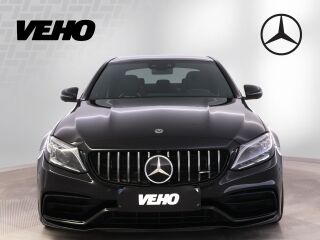 Mercedes-Benz C 63 AMG S 4.0 V8 Biturbo 375кВ