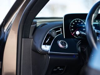 Mercedes-Benz E 220 AMG Night Pakett 2.0 145кВ