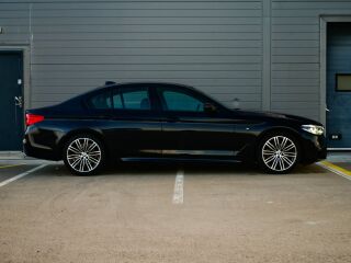 BMW 520 M-Sportpakett Shadowline xDrive 2.0 B47 140kW