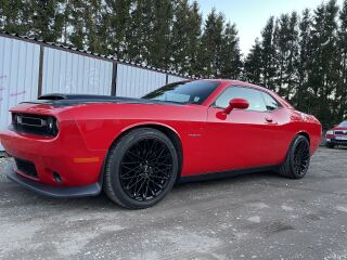 Dodge Challenger RT 5.7 V8 280kW