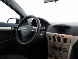Opel Astra GTC Sport 1.6 85kW