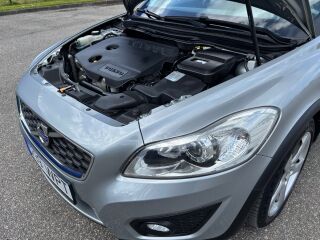 Volvo C30 R-Design 1.6 D2 84kW
