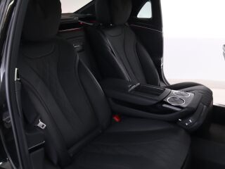 Mercedes-Benz Mercedes-Maybach 560 4Matic 4.0 V8 345kW
