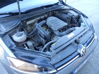 Volkswagen Golf 1.0 81kW