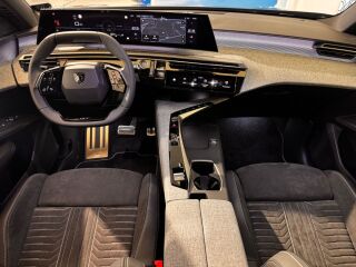Peugeot 5008 GT Hybrid 145 e-DCS6 1.2 100кВ