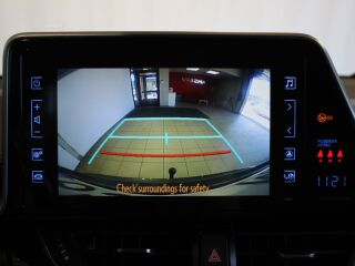 Toyota C-HR Luxury Plus 1.2 85кВ