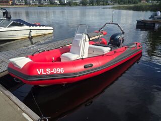 Adventure V-500 90HP  Evinrude 66kW