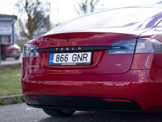 Tesla Model S 75D 384KW 158kW