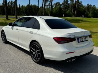 Mercedes-Benz E 300 e 4matic AMG Night packet / Burmester 2.0 215kW
