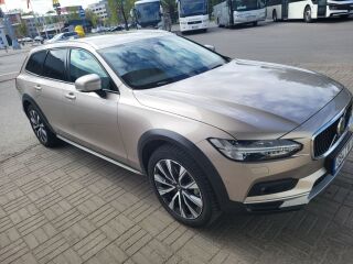 Volvo V90 Cross Country AWD H&K BRIGHT PLUS B5 KERS Mild 2.0 183kW